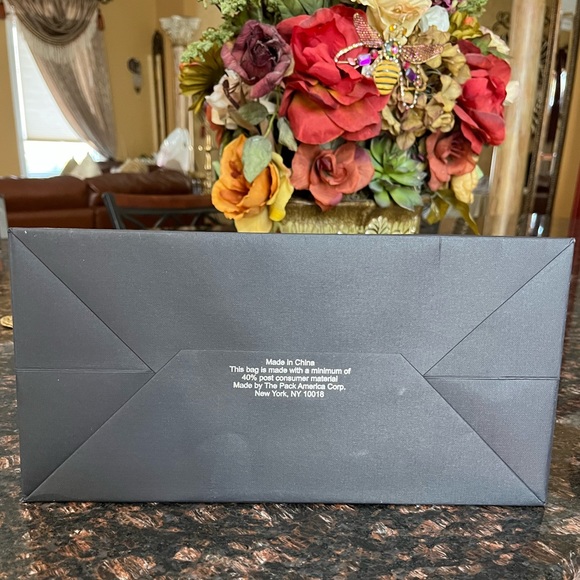 KITH Black Paper Shopper’s Bag With Metallic Silver Block Lettering - Picture 5 of 8